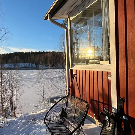 Two Bedroom Duplex With Peaceful Views *